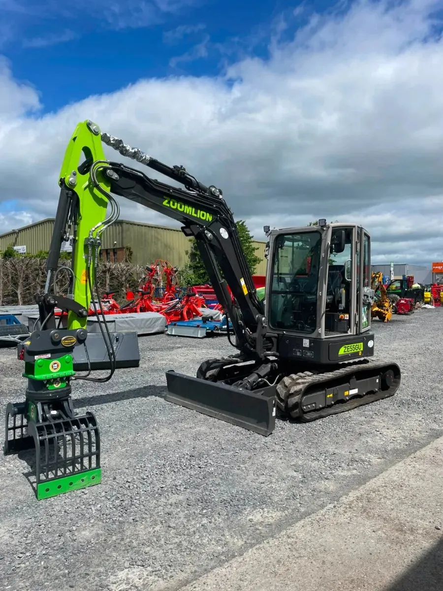 Zoomlion 5.5 Tonne Excavator – For Sale - Image 1