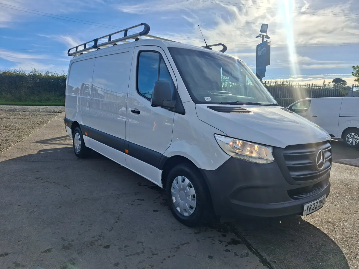 2022 MERC SPRINTER 315 CDI MWB LOW ROOF RWD - Image 1