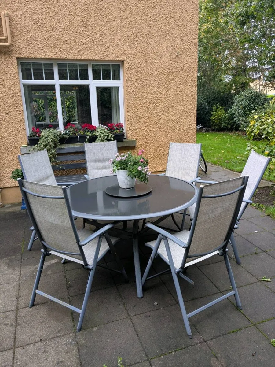 Patio Dining Set - Image 1