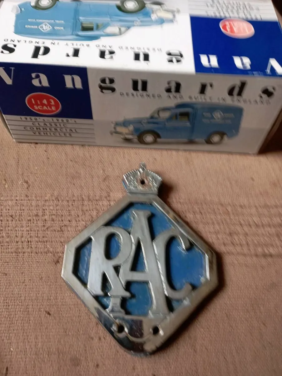VANGUARD 1-43 SCALE MORR VANI & RAC BADGE - Image 3
