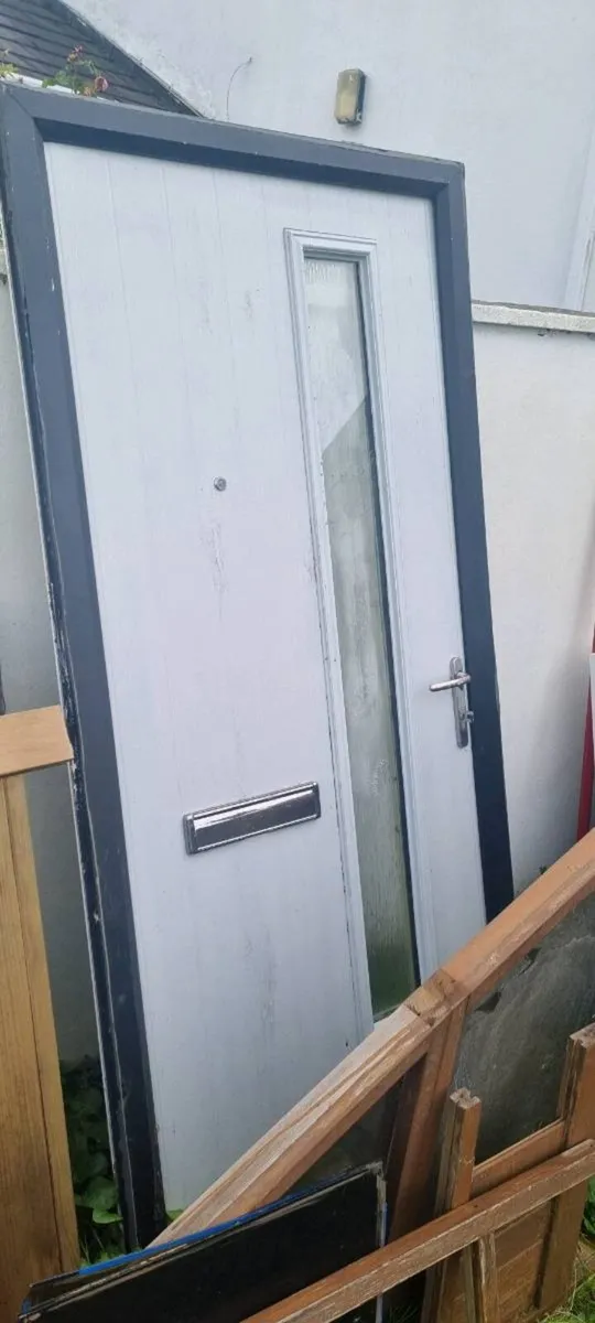 Composite door - Image 2