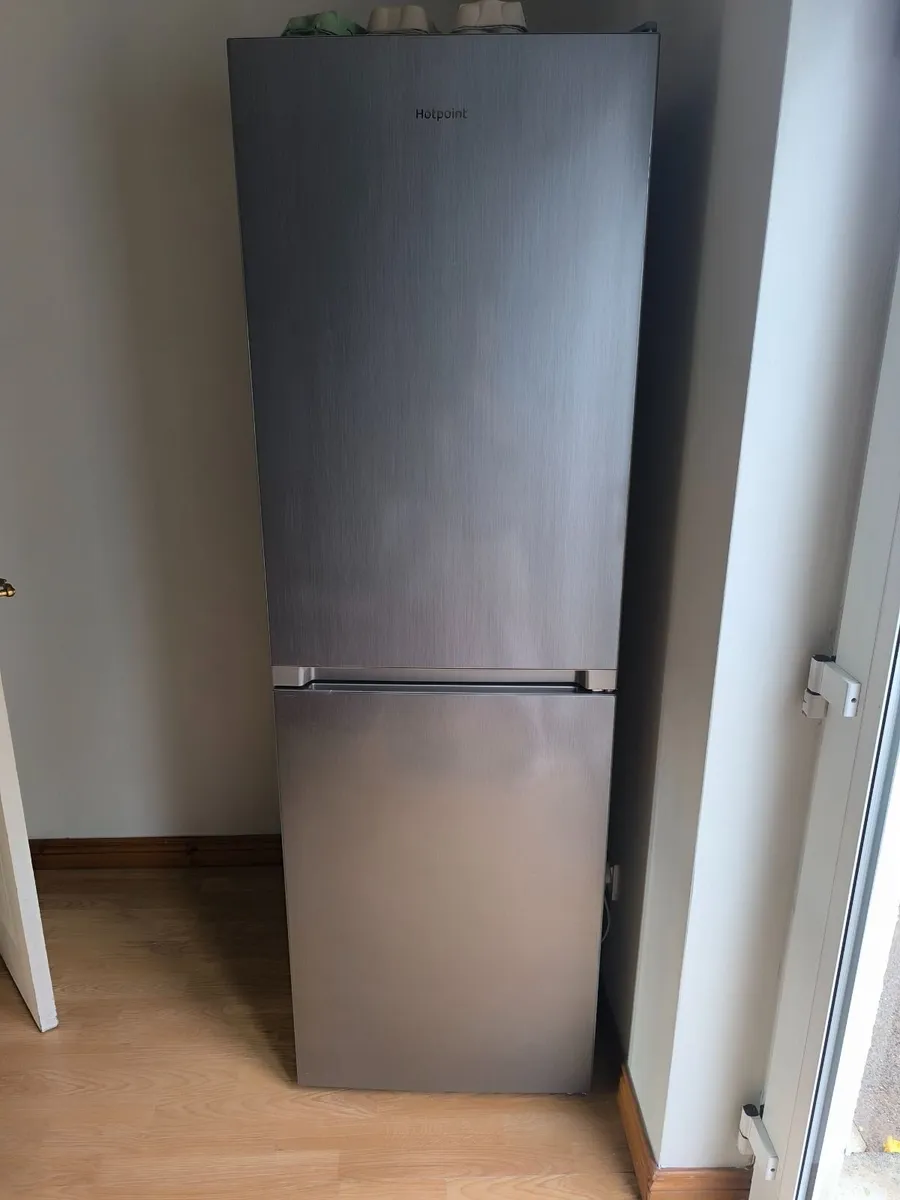 Hotpoint fridge / freezer