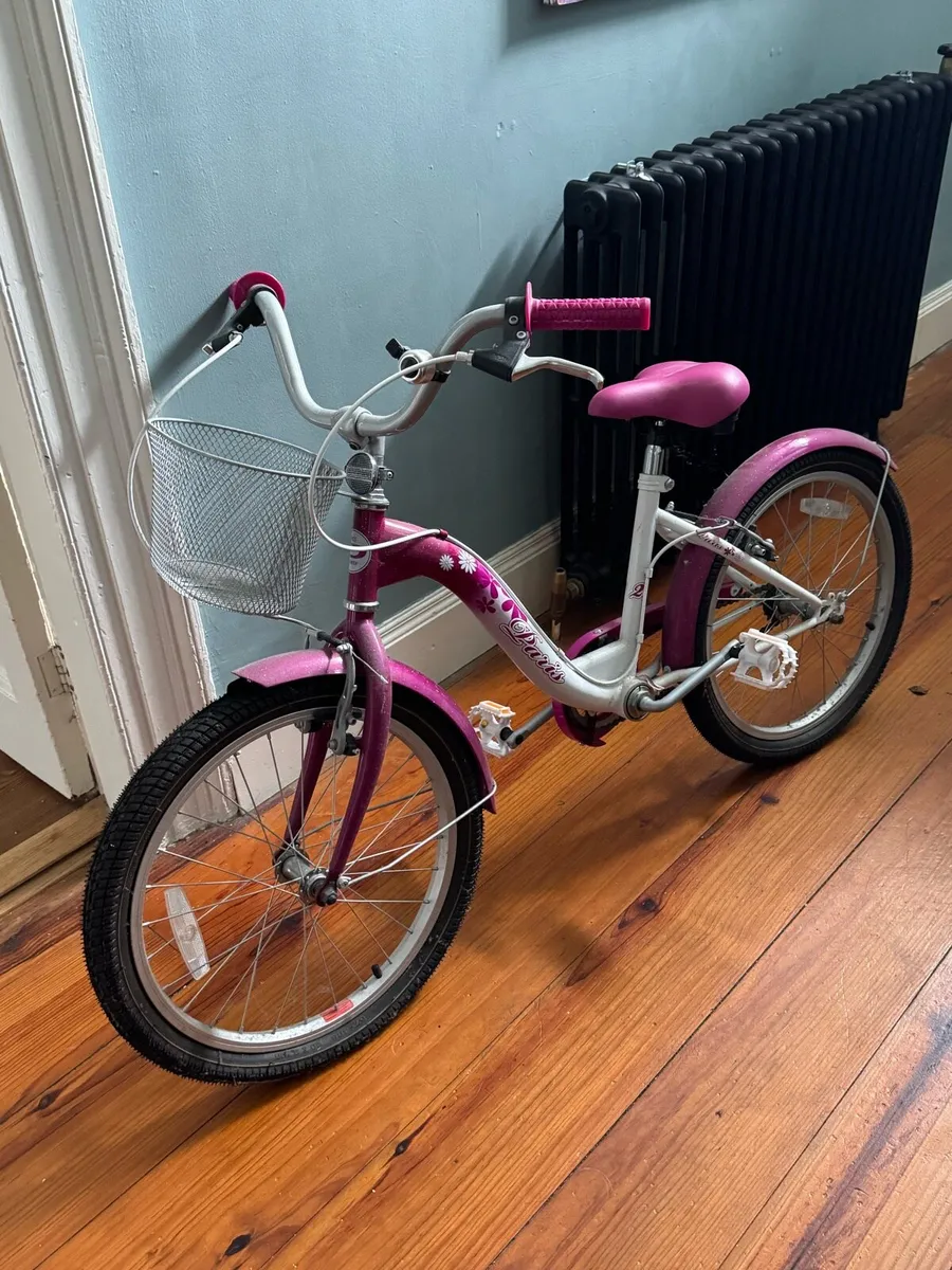 Girls’ bike hardly used with basket and bell