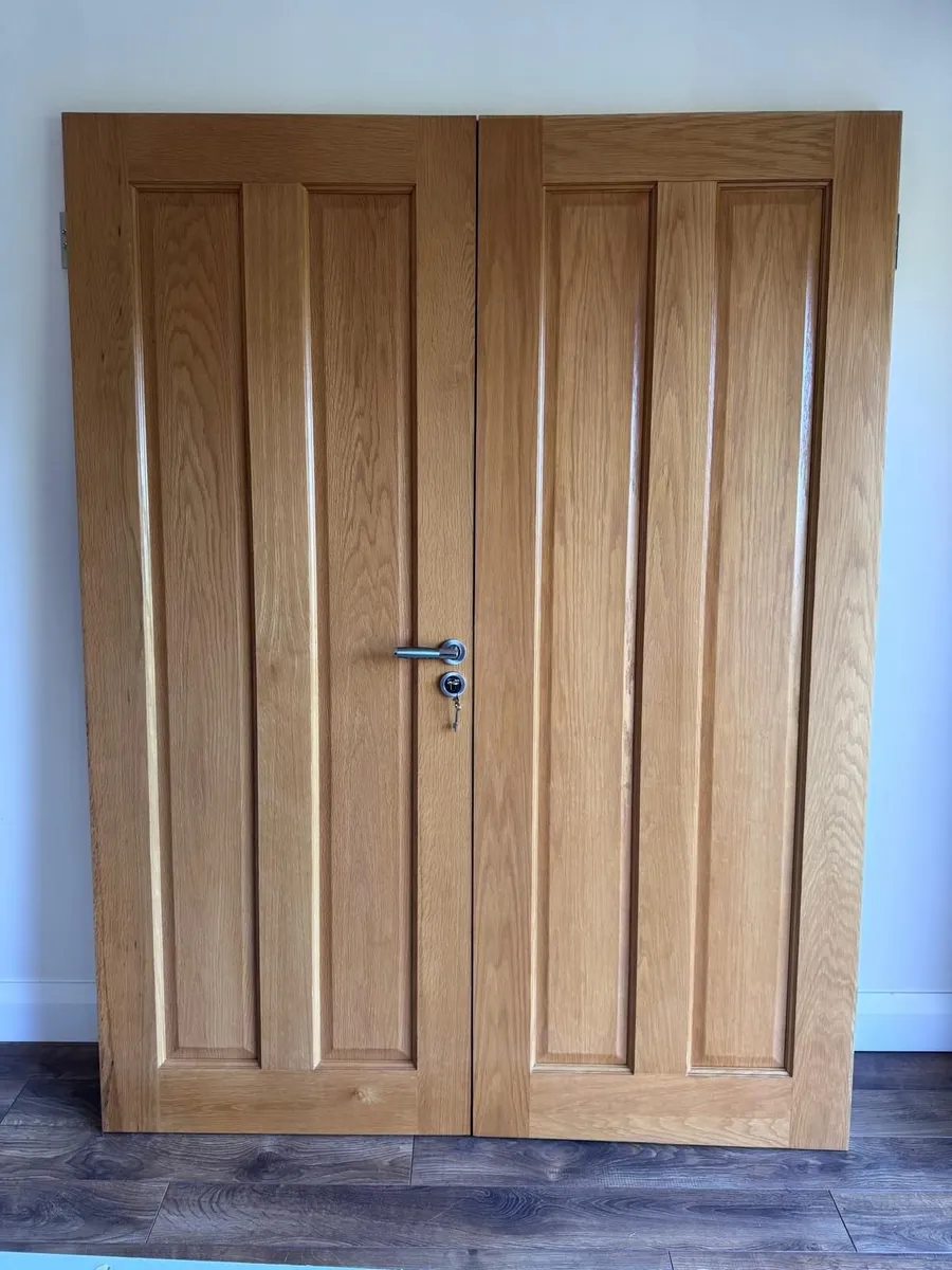 Solid oak double doors - 60 inch - Image 1