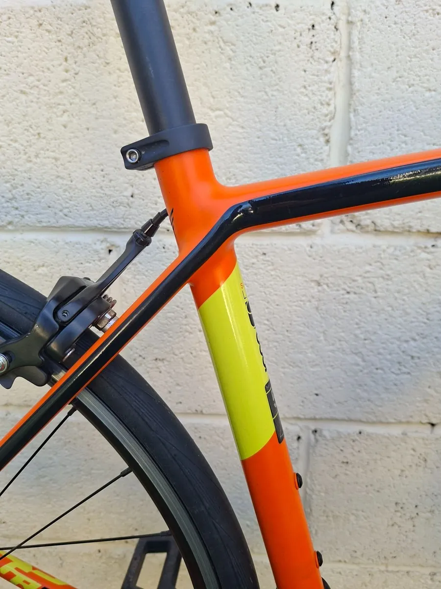 Felt FR 50 Carbon Fork/Aluminium Frame Road Bike - Image 2