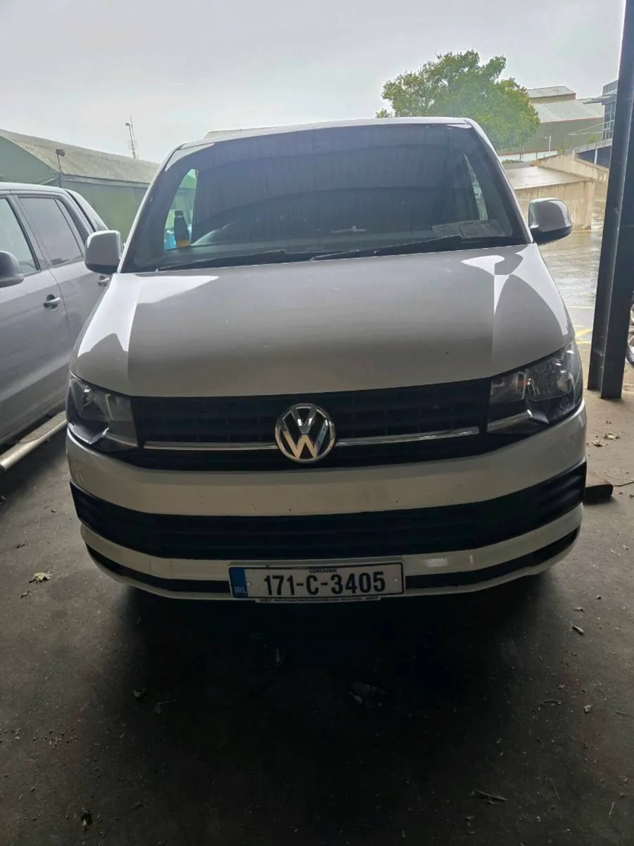 Volkswagen transporter t6 - Image 2