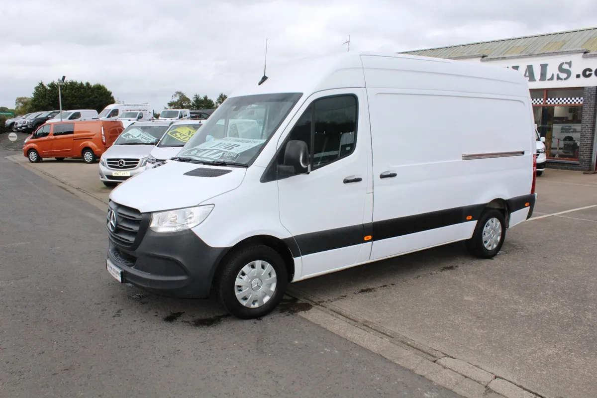 2021 Mercedes-Benz Sprinter 314 MWB HR - Image 3
