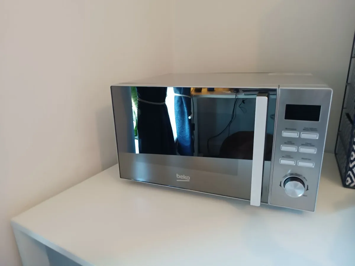 Microwave 900W