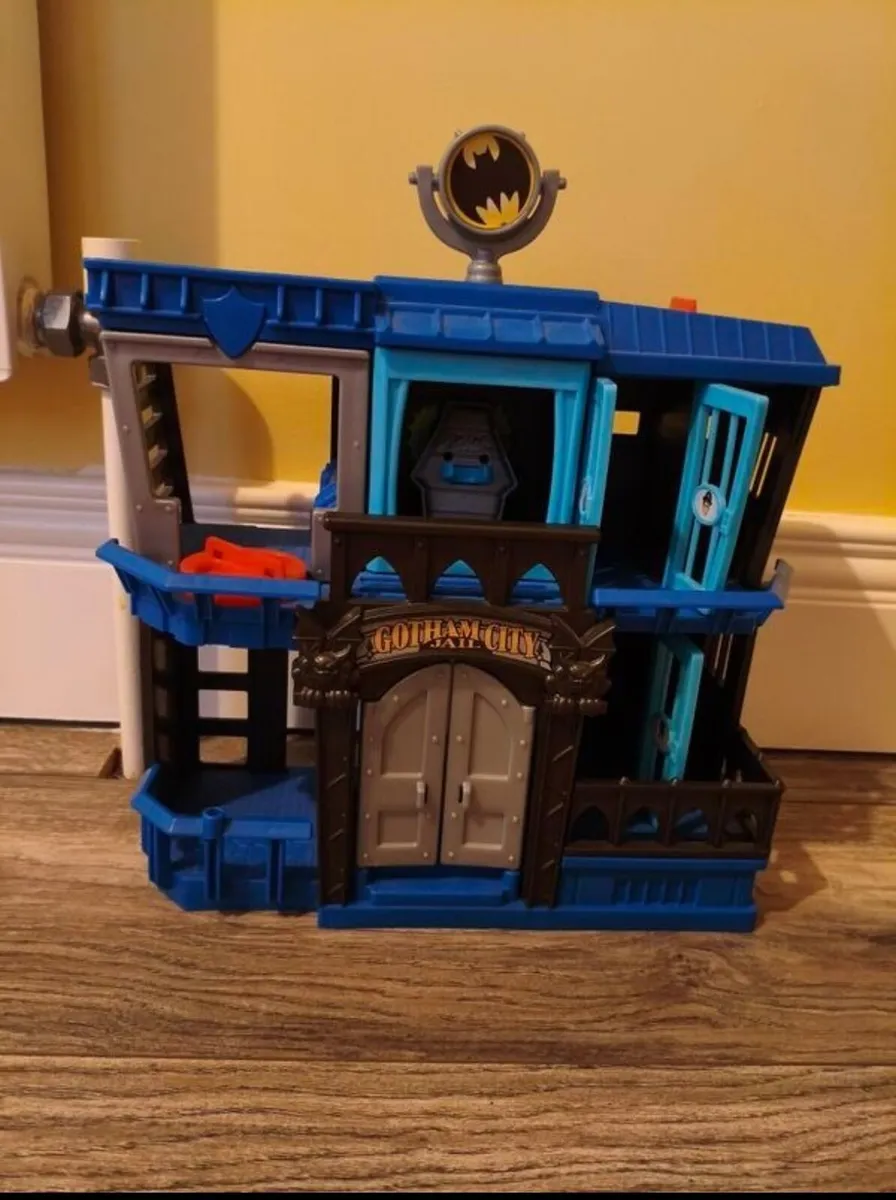 Imaginext Batman Playset Gotham City Jail