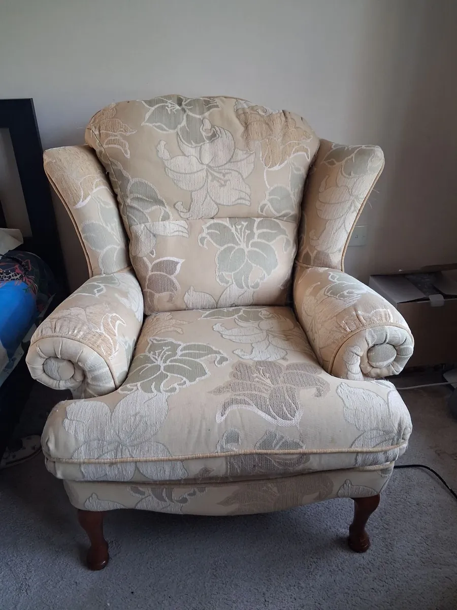Arm chair