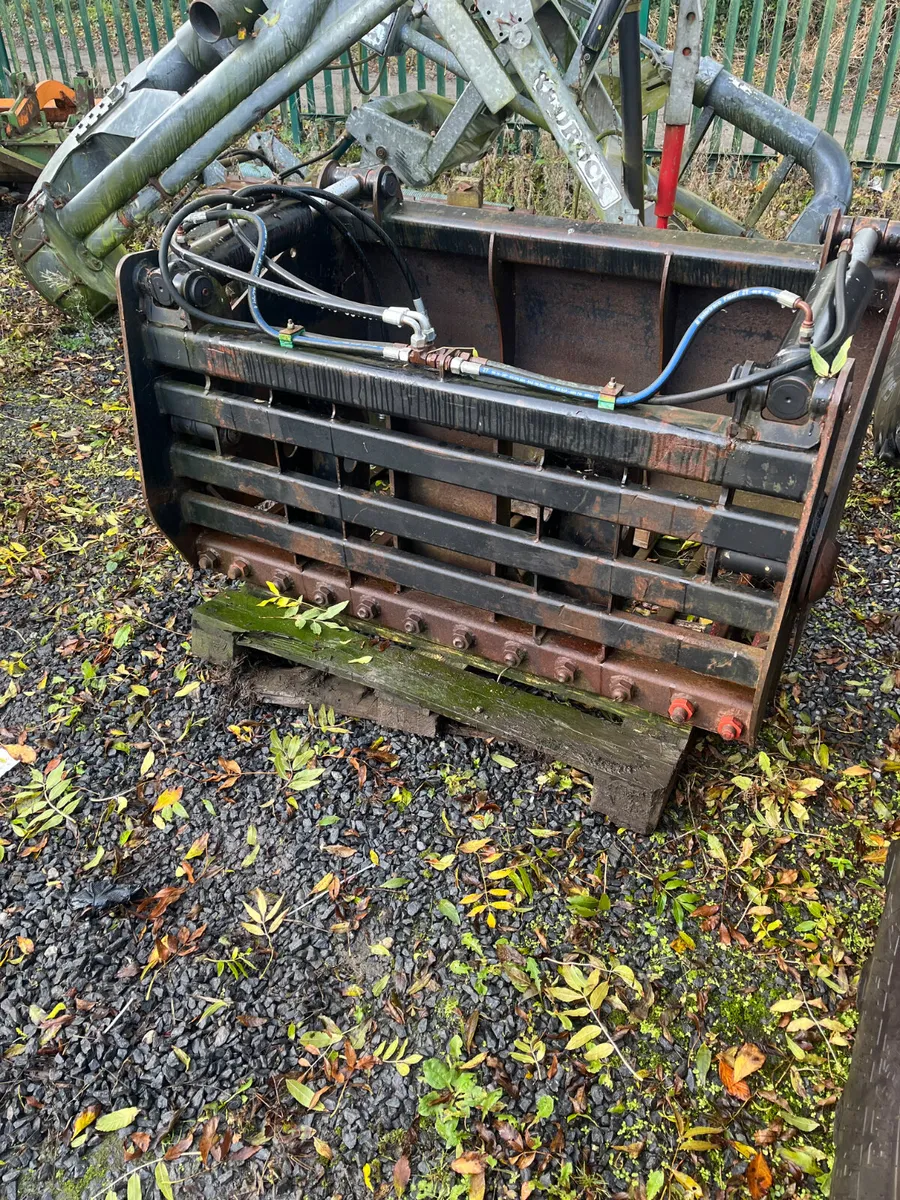 Quicke shear grab *no vat* - Image 1