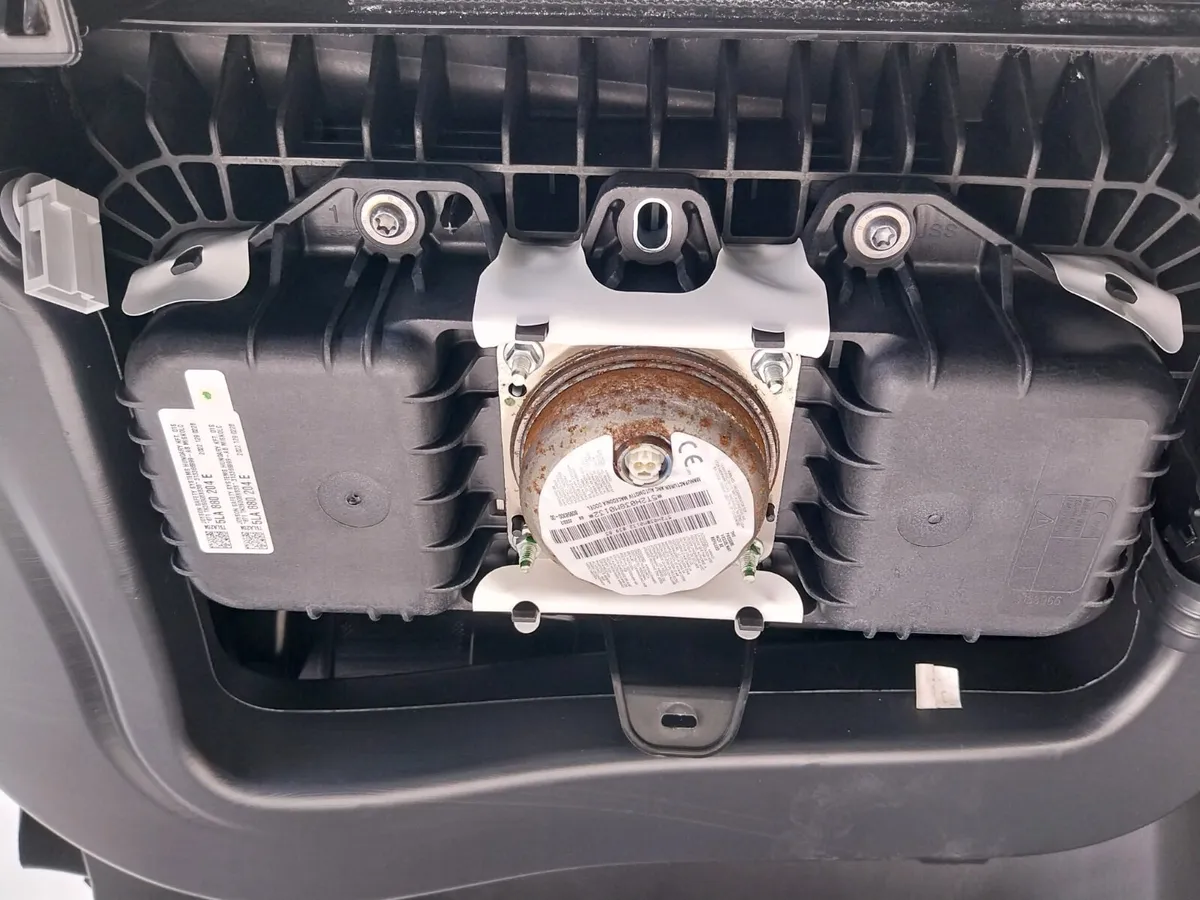 2020-2026 Volkswagen ID.4 Air Bag Set for sale - Image 2
