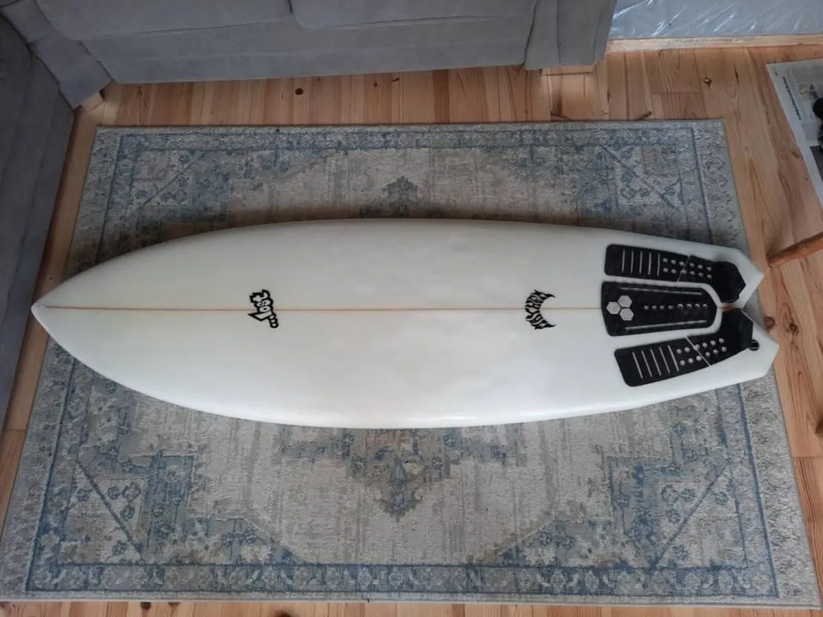 Lost 5'4'' Surfboard - Image 3