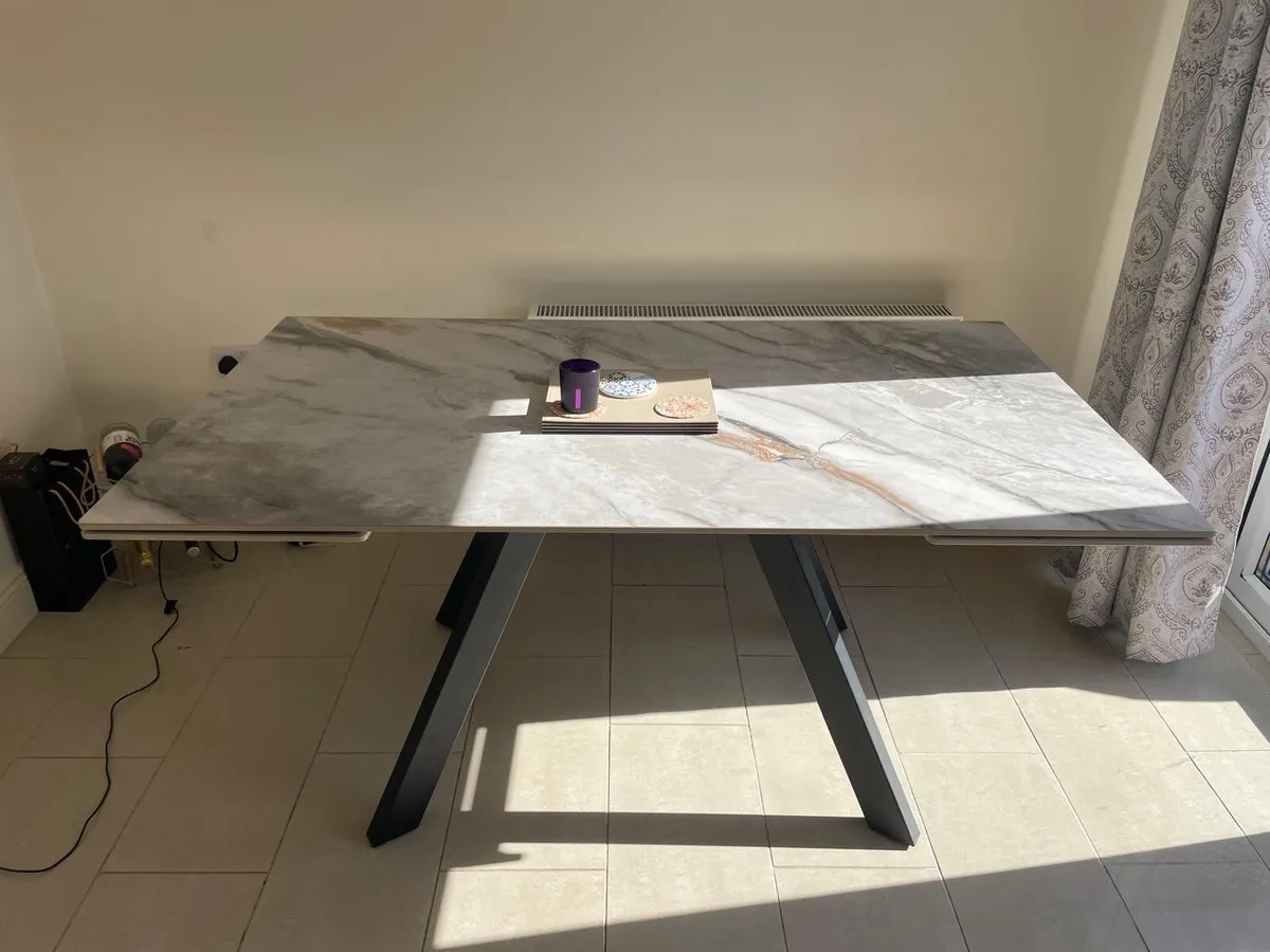 Dinning table - Image 3