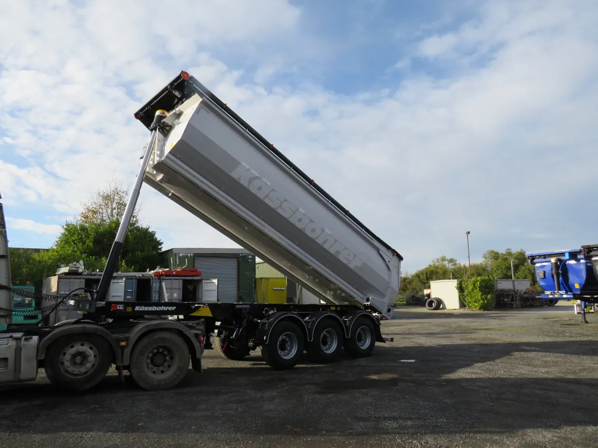 Aggregate Tipper - Image 4