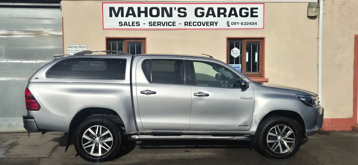 Toyota Hilux 2017 Invincible - Image 2
