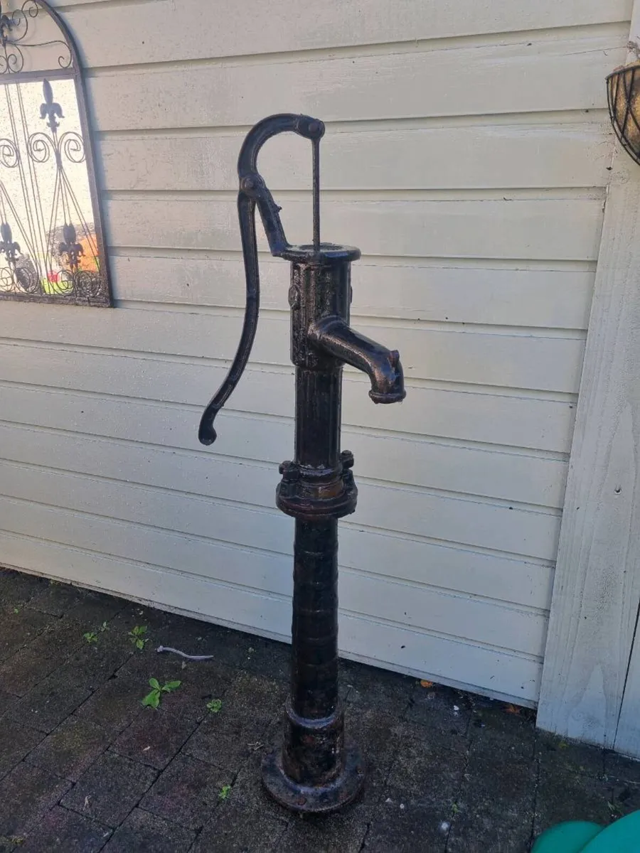 Traditional Water Pump - Image 2