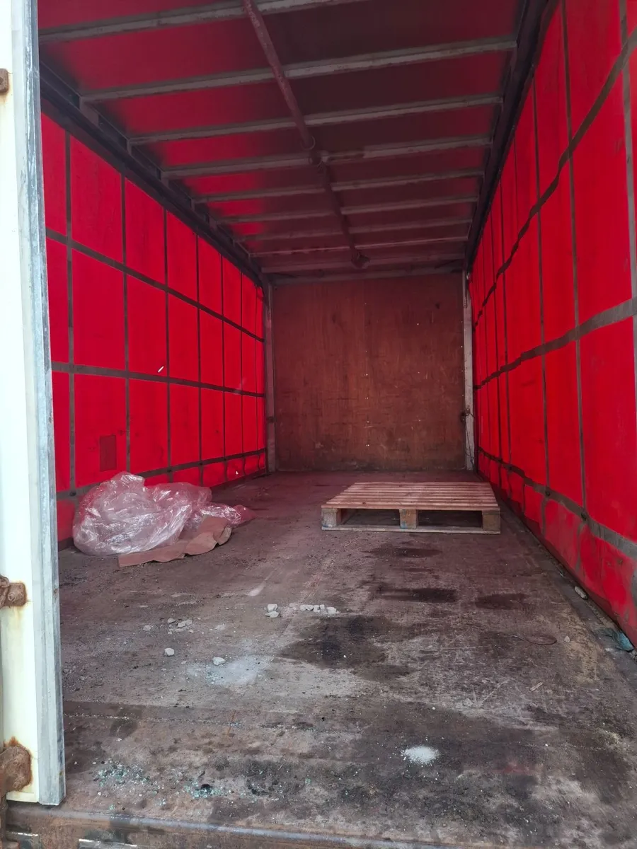 Mitsubishi FUSO 2013 - Image 3