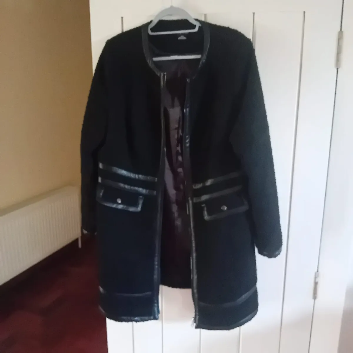 Ladies dressy coat for winter - Image 1