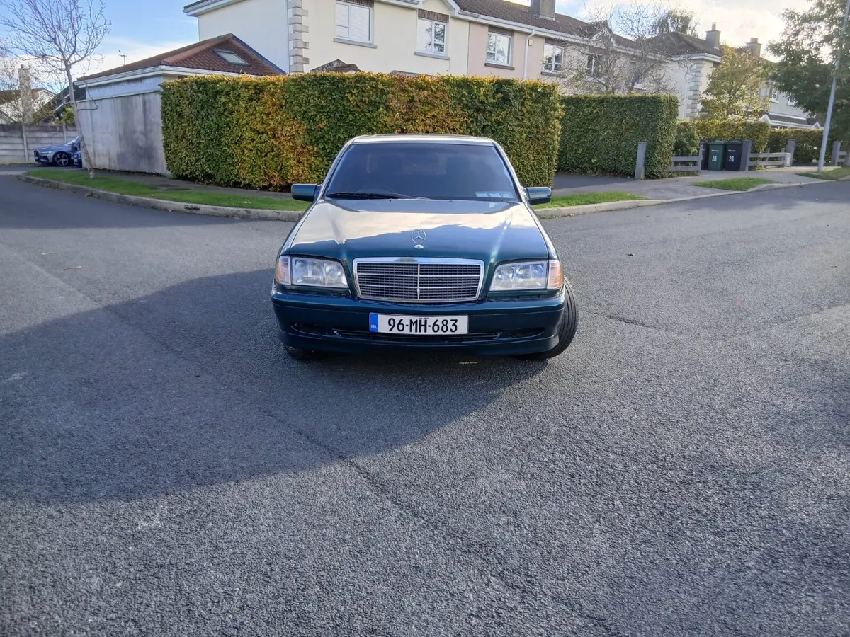 Mercedes-Benz C-Class 1996 - Image 2