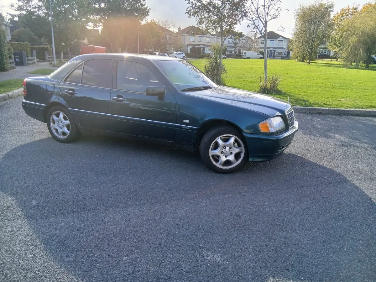 Mercedes-Benz C-Class 1996 - Image 3