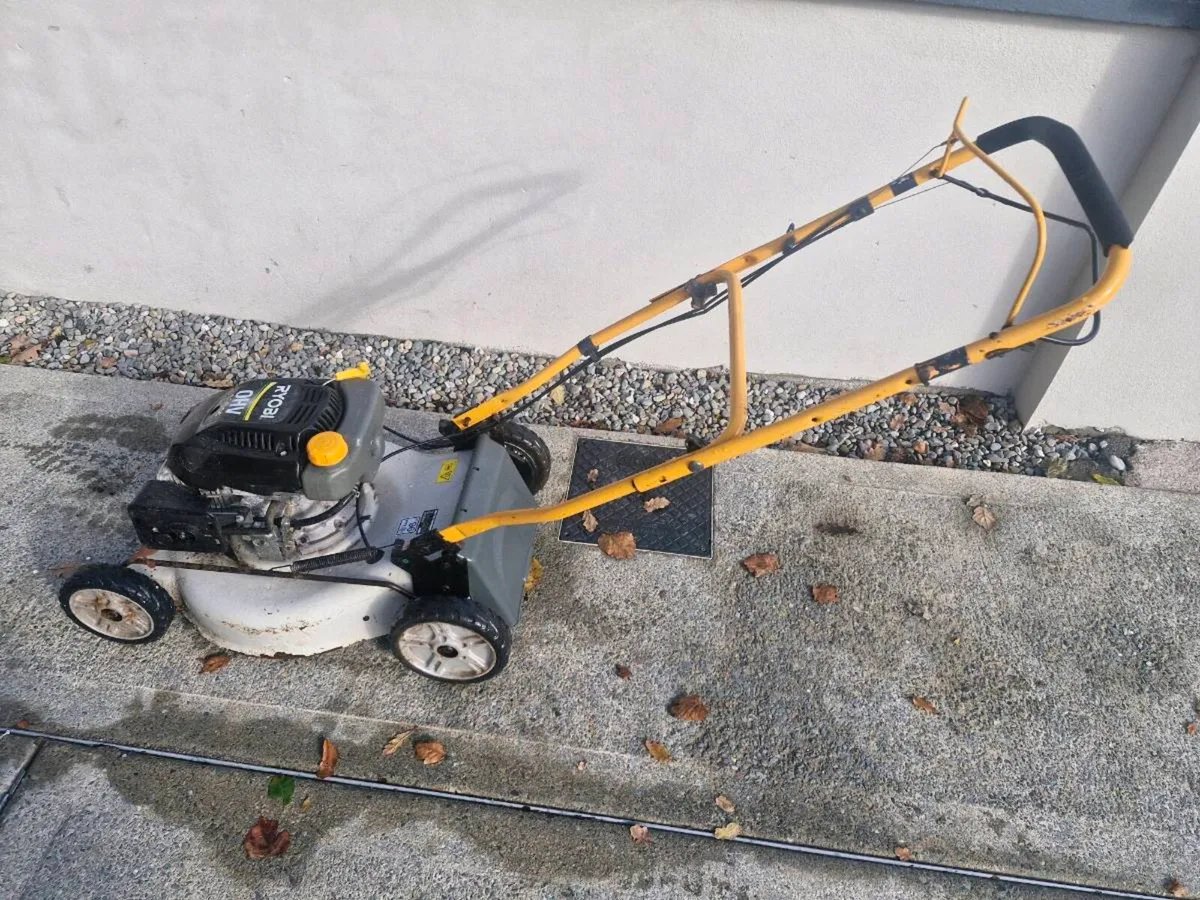 Lawnmower for sale - Image 1