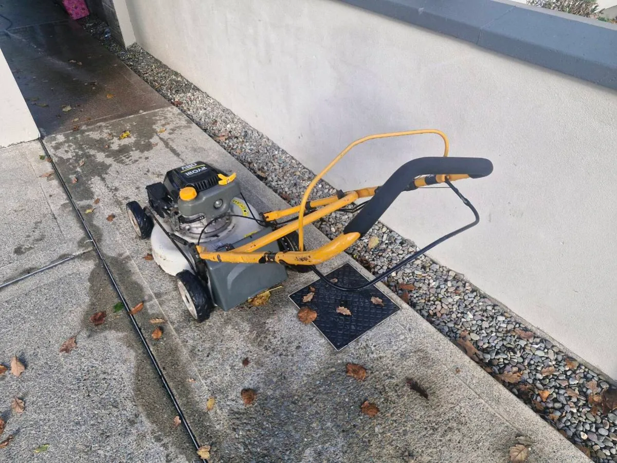 Lawnmower for sale - Image 2