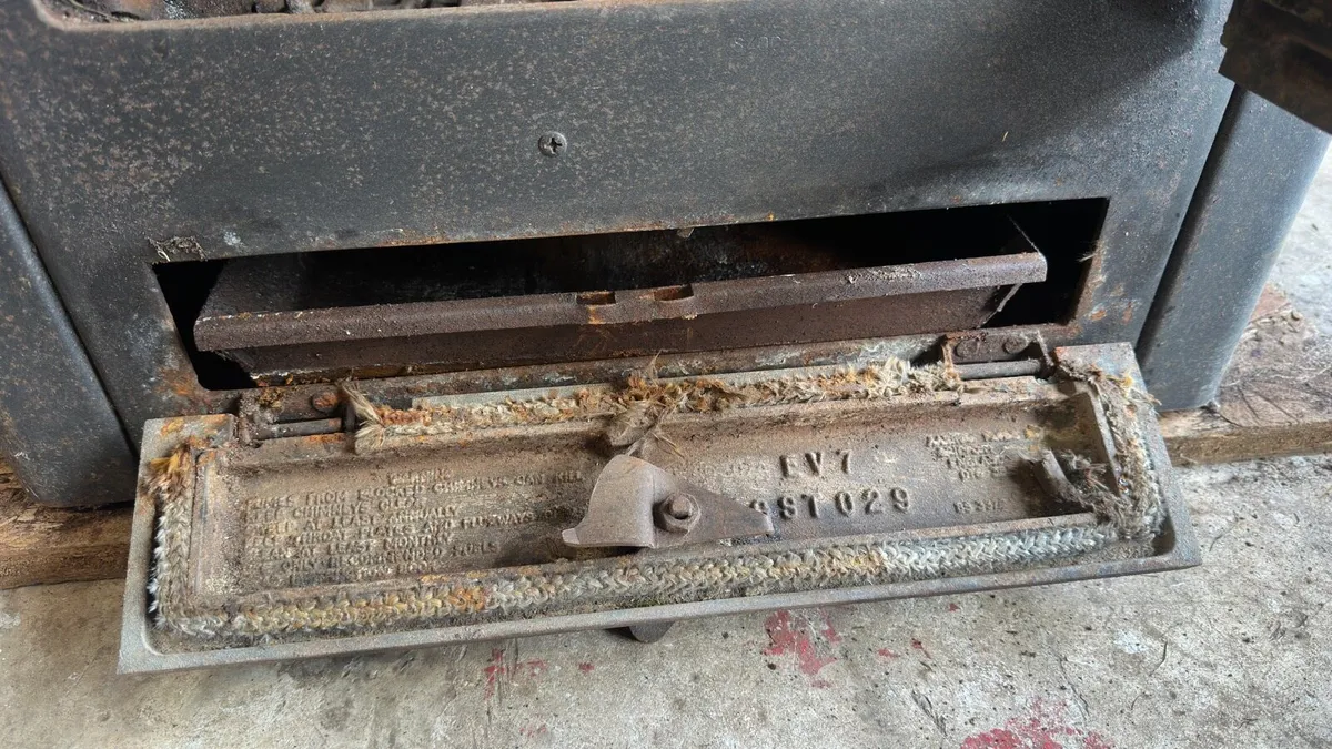 Arrow Multifuel Stove - Image 3