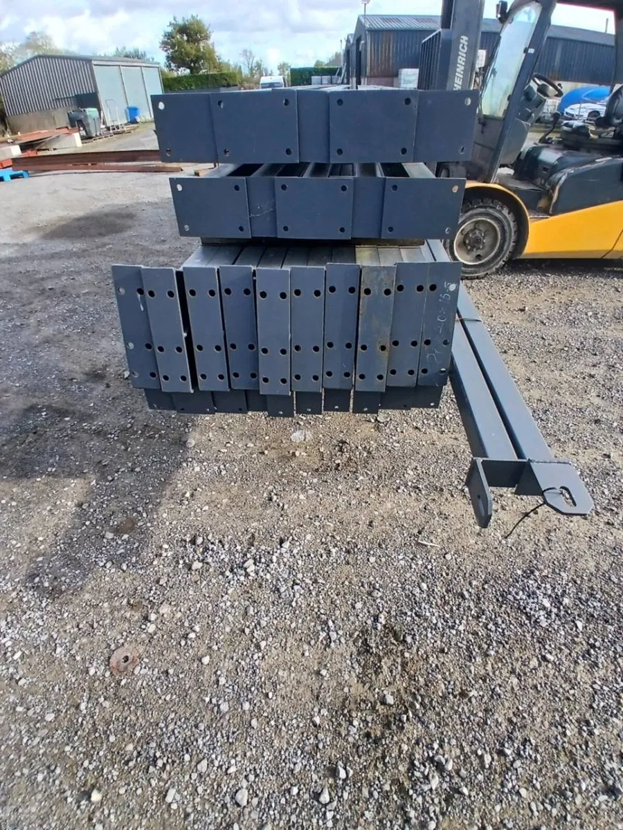 A frame shed - Image 3