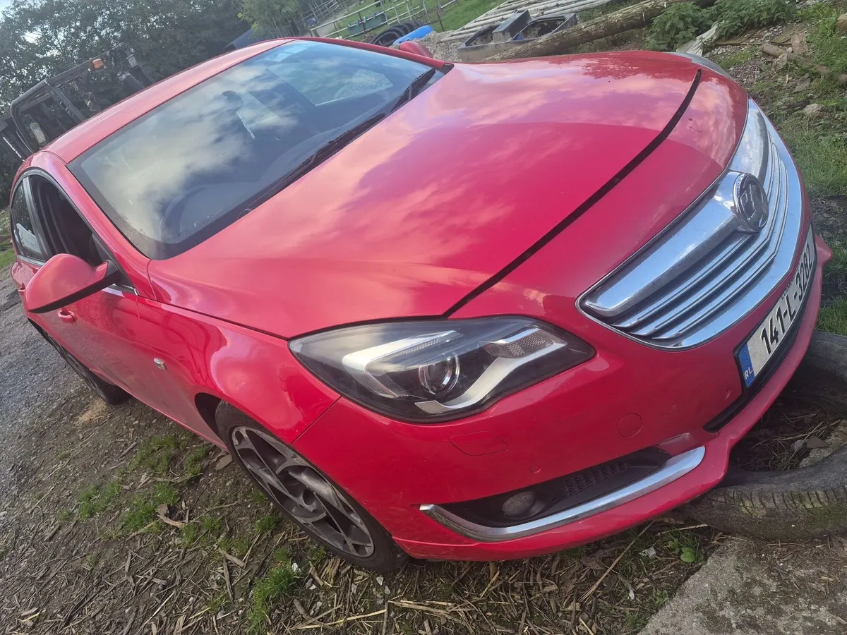 Insignia breaking for parts - Image 3