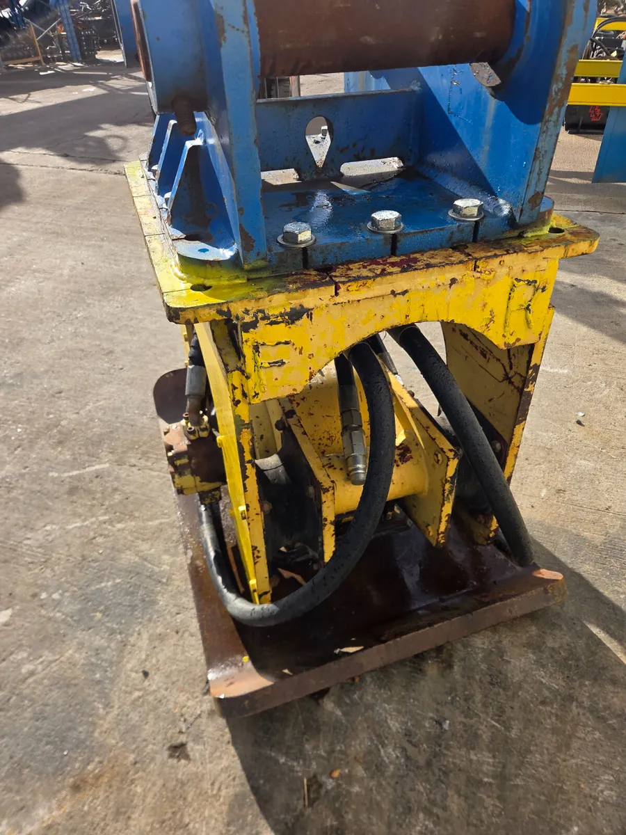 Allied Hydraulic Compactor Plate 80mm pin - Image 4