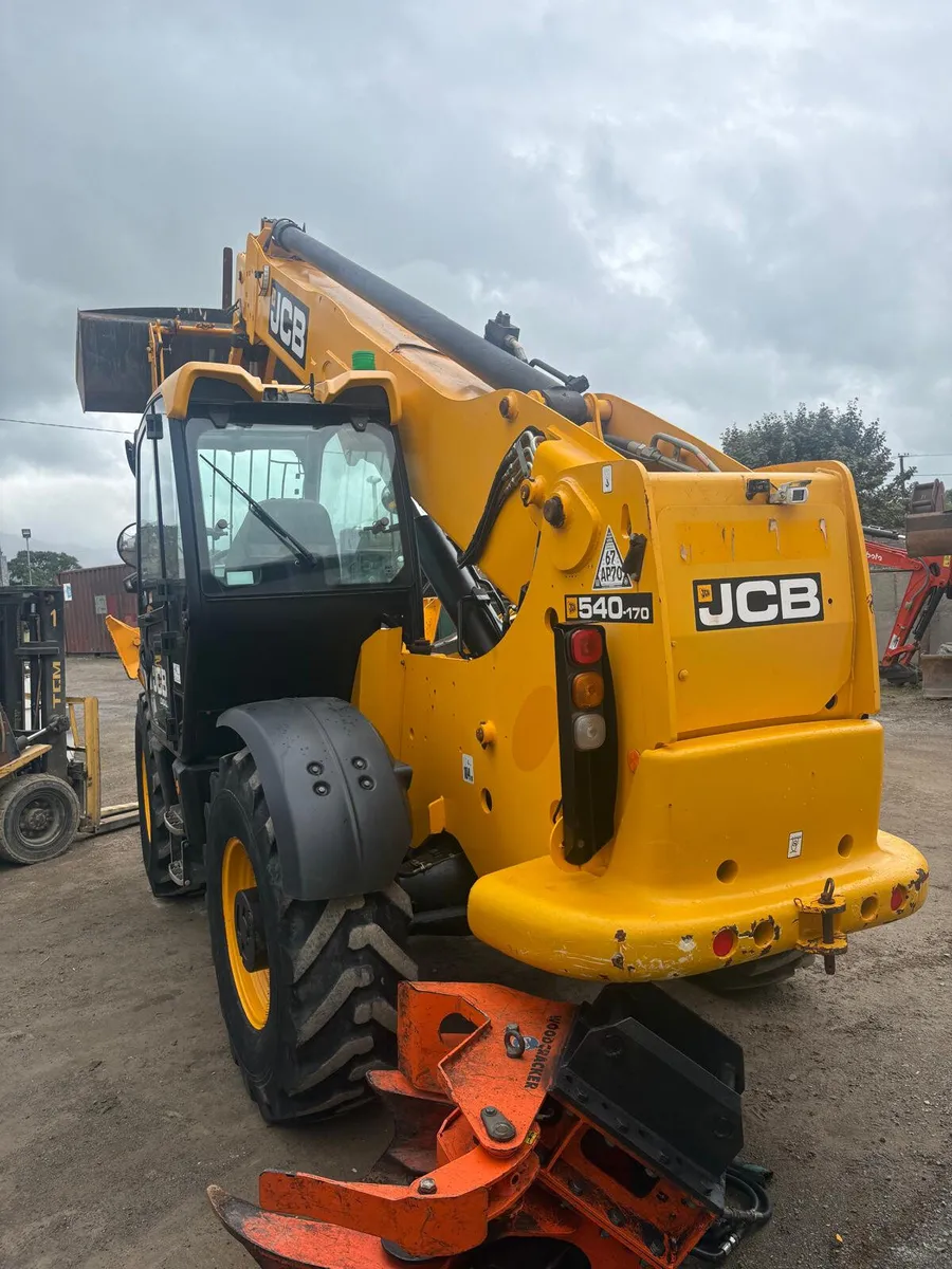 2017 JCB 540-170 - Image 2