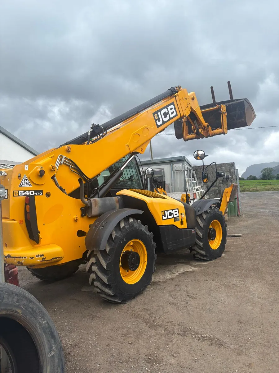 2017 JCB 540-170 - Image 3