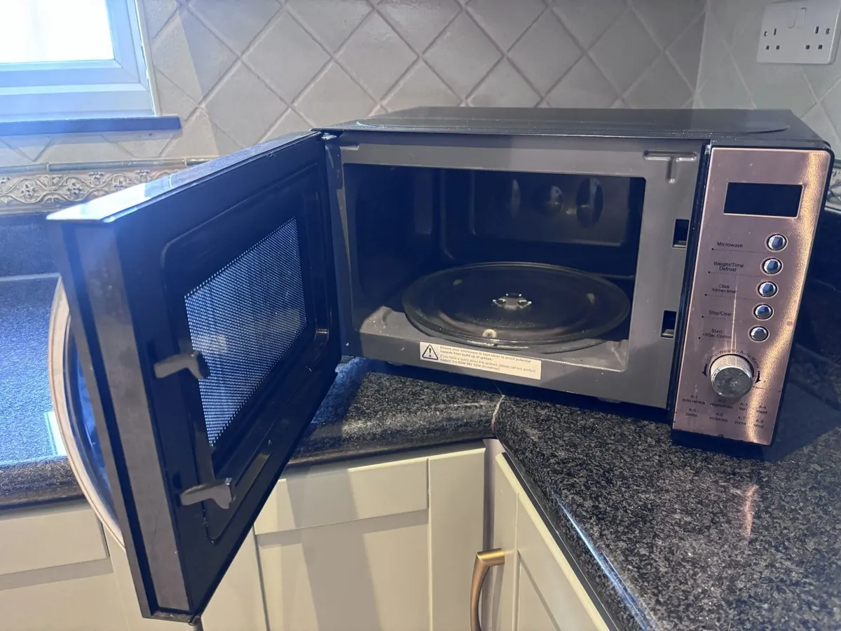 Kenwood Microwave - Image 2