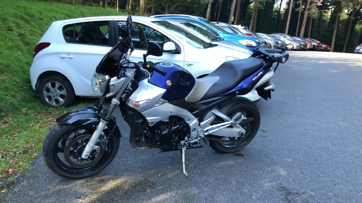 07 Suzuki GSR 600 - Image 4