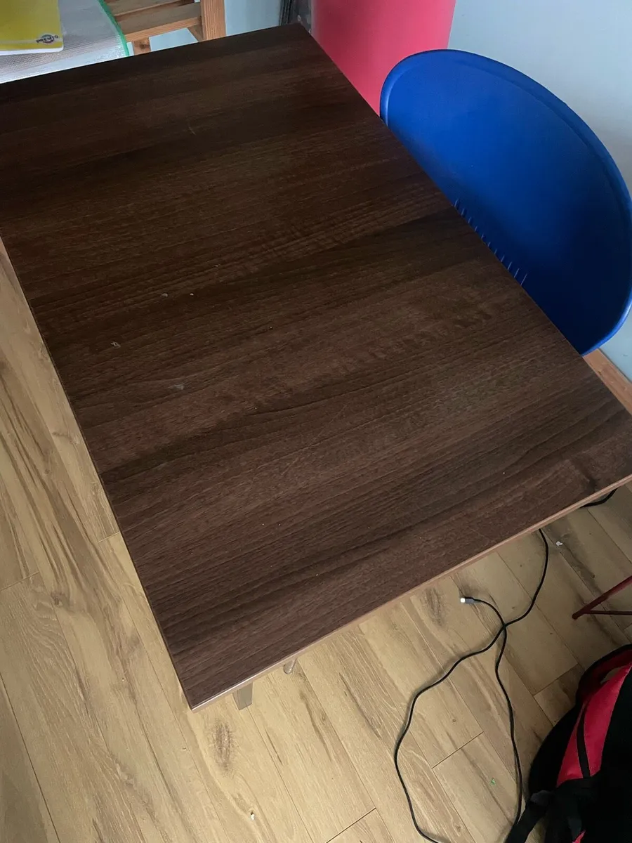 Desk and chair - Image 3