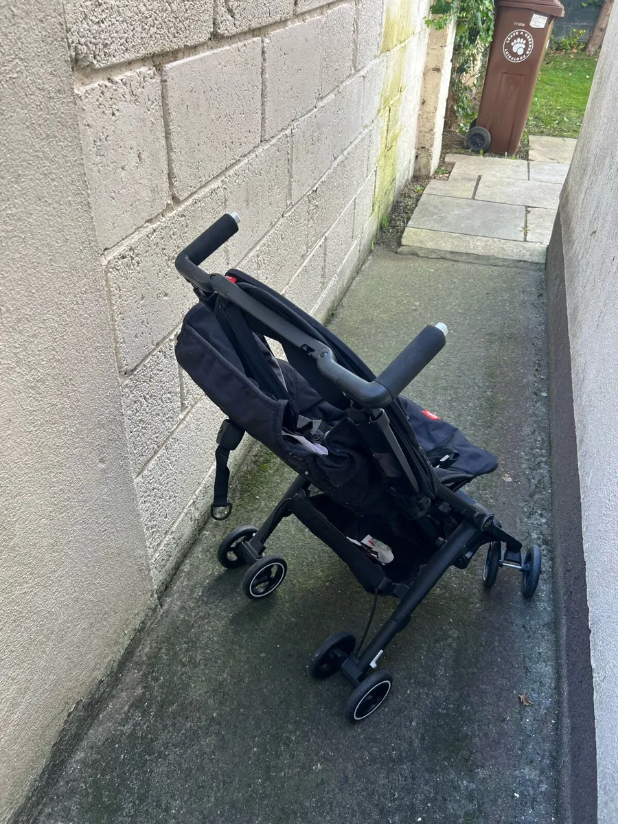 CARRIAGE - Image 1