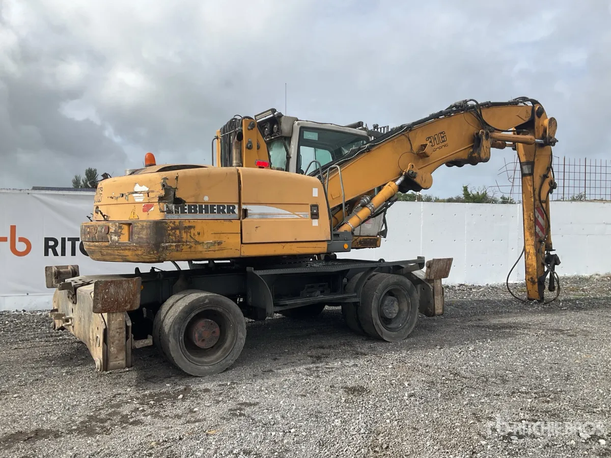 2004 Liebherr A316 Wheel Material Handle - Image 4