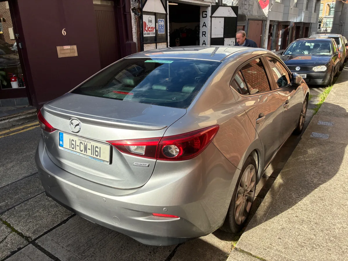 Mazda 3 Diesel 2.2 - €2,500 - Image 4