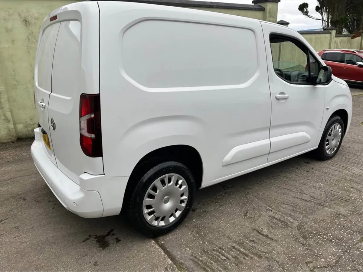2023 VAUXHALL COMBO PRO 3 SEAT * PARTNER BERLINGO - Image 4