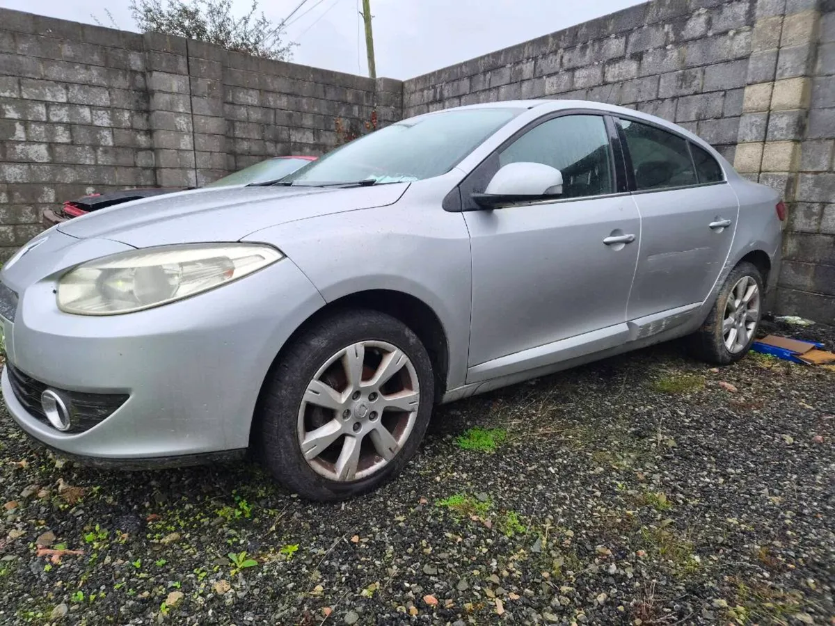 2011 renault fluence parts repair - Image 2
