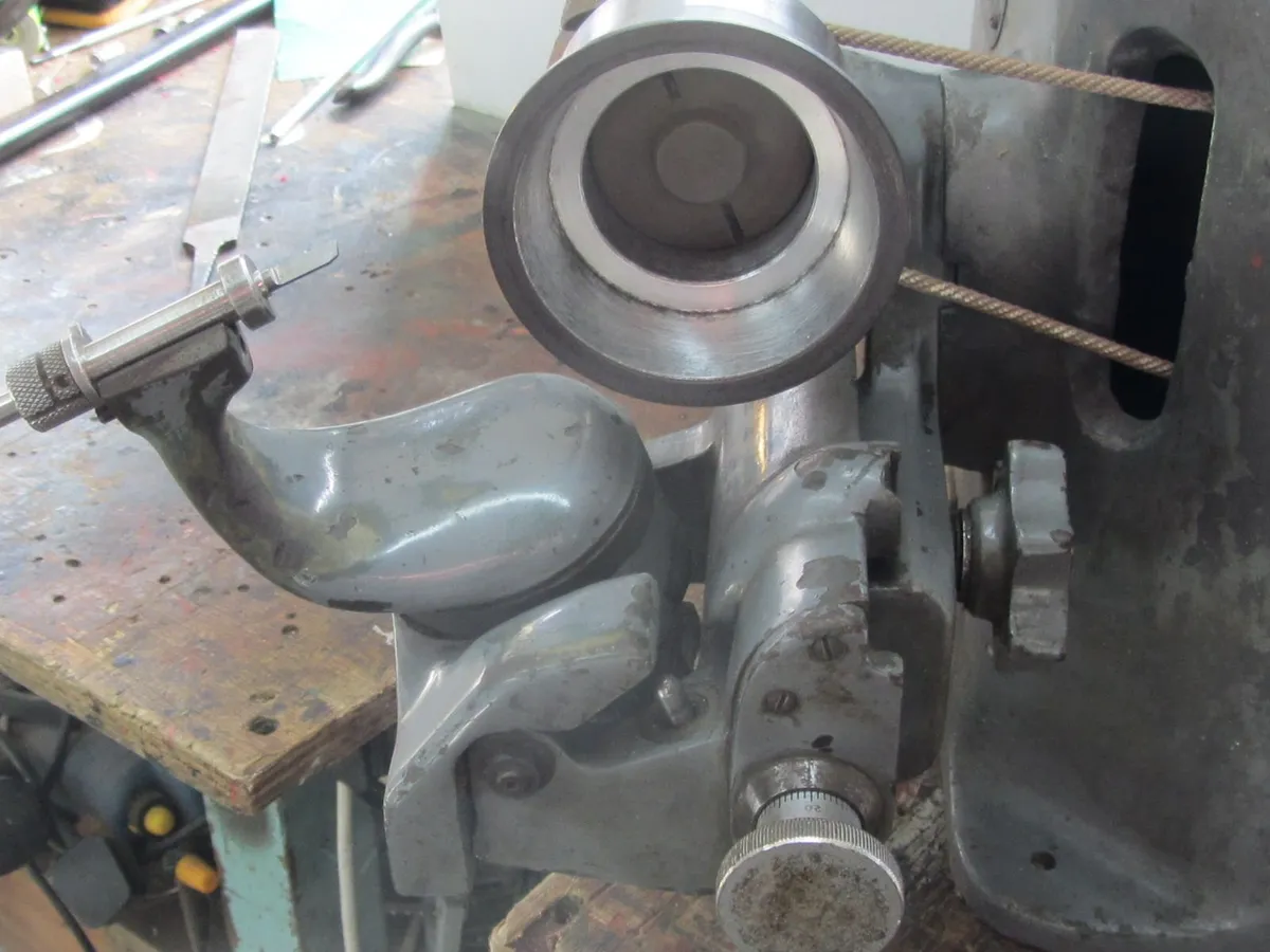 Precision Sharpener for tungsten carbide cutters - Image 2