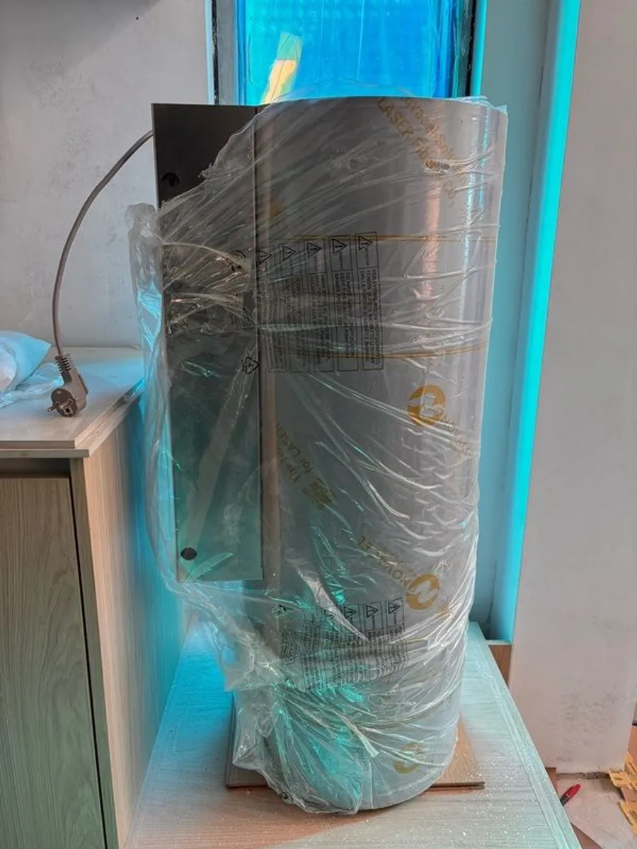 Kitchen Extractor New. Silver colour - Image 2