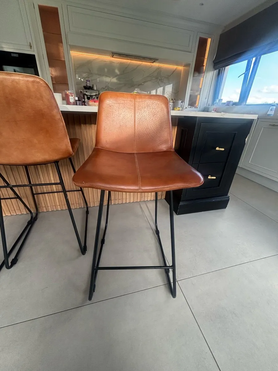 Bar stools - Image 1