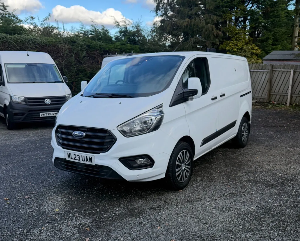 Ford Transit Custom 2023 - Image 2