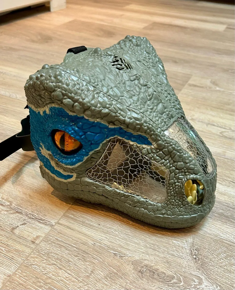 Mattel Jurassic World Velociraptor Blue Mask - Image 2