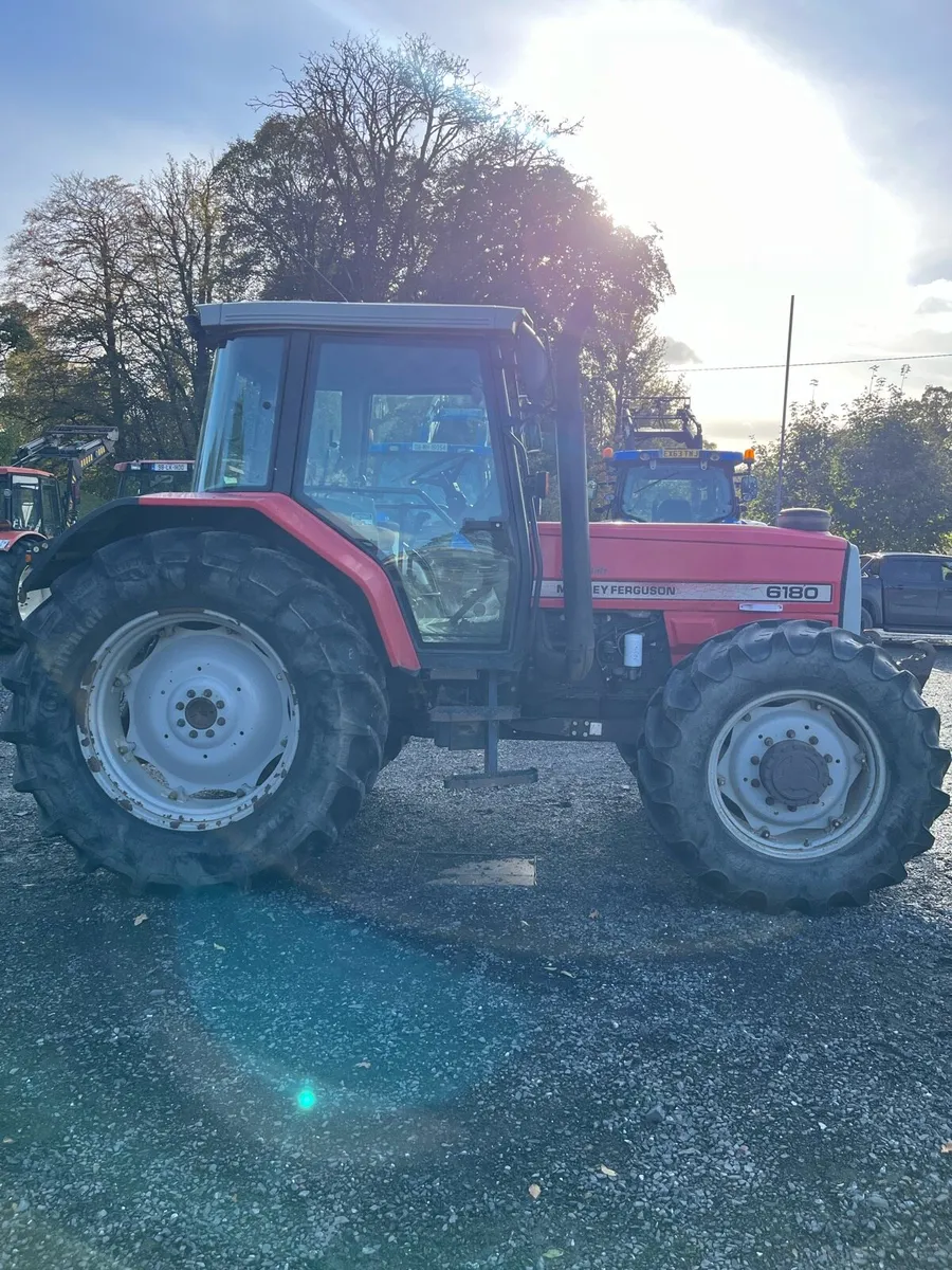 Massey 6180 - Image 2