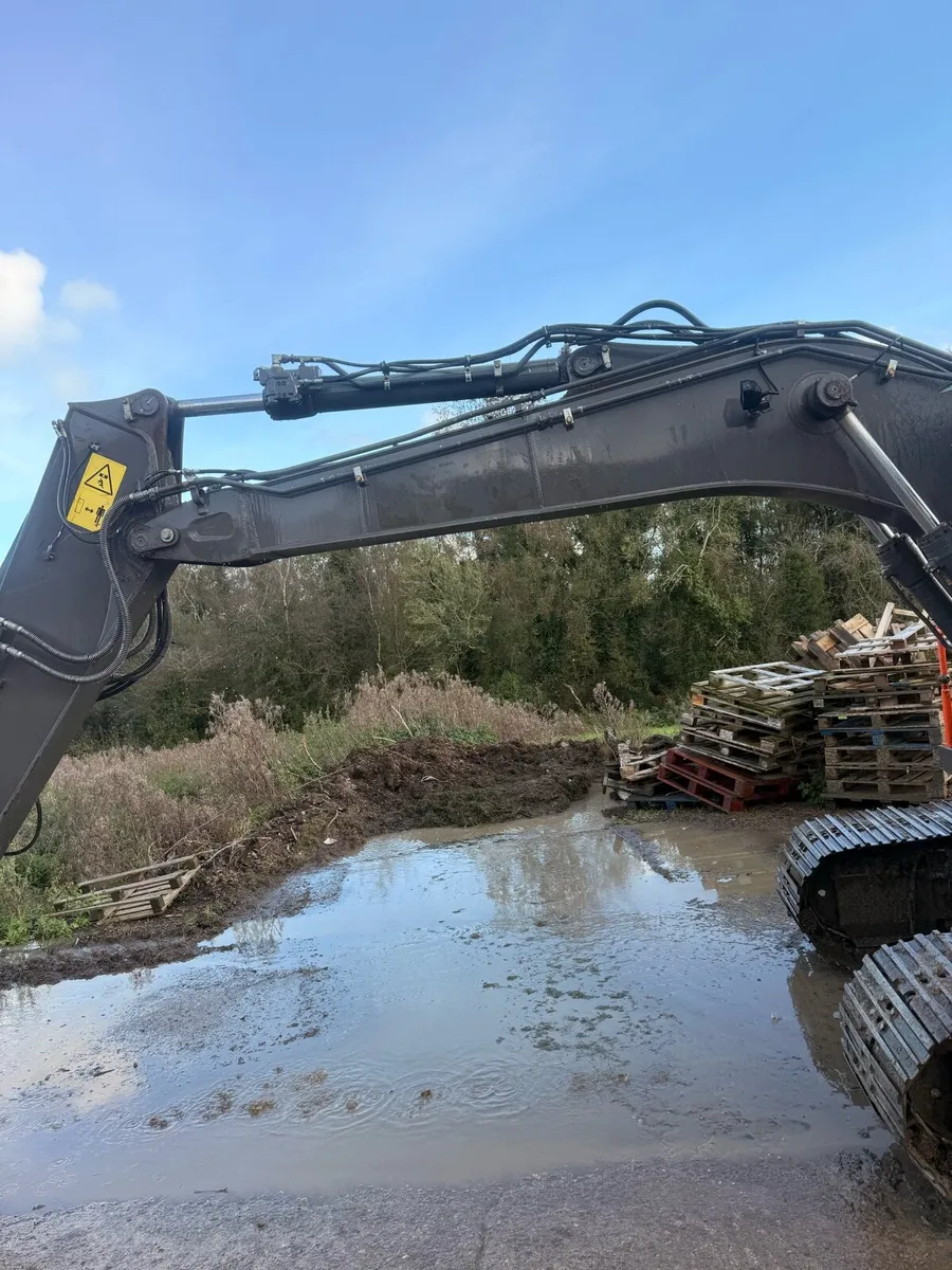 Volvo EC140 - Image 4