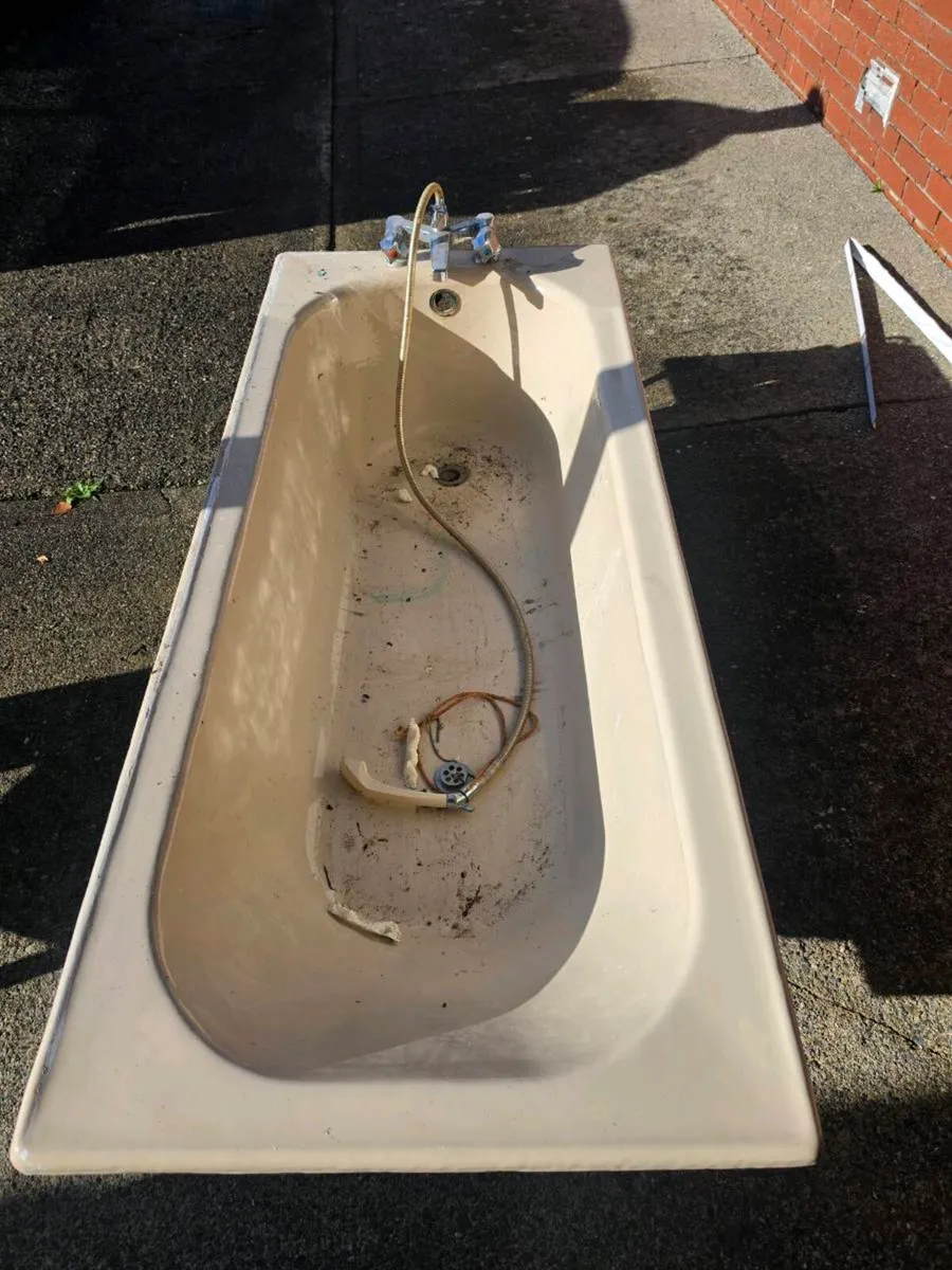 Cast Iron Bath - Image 2