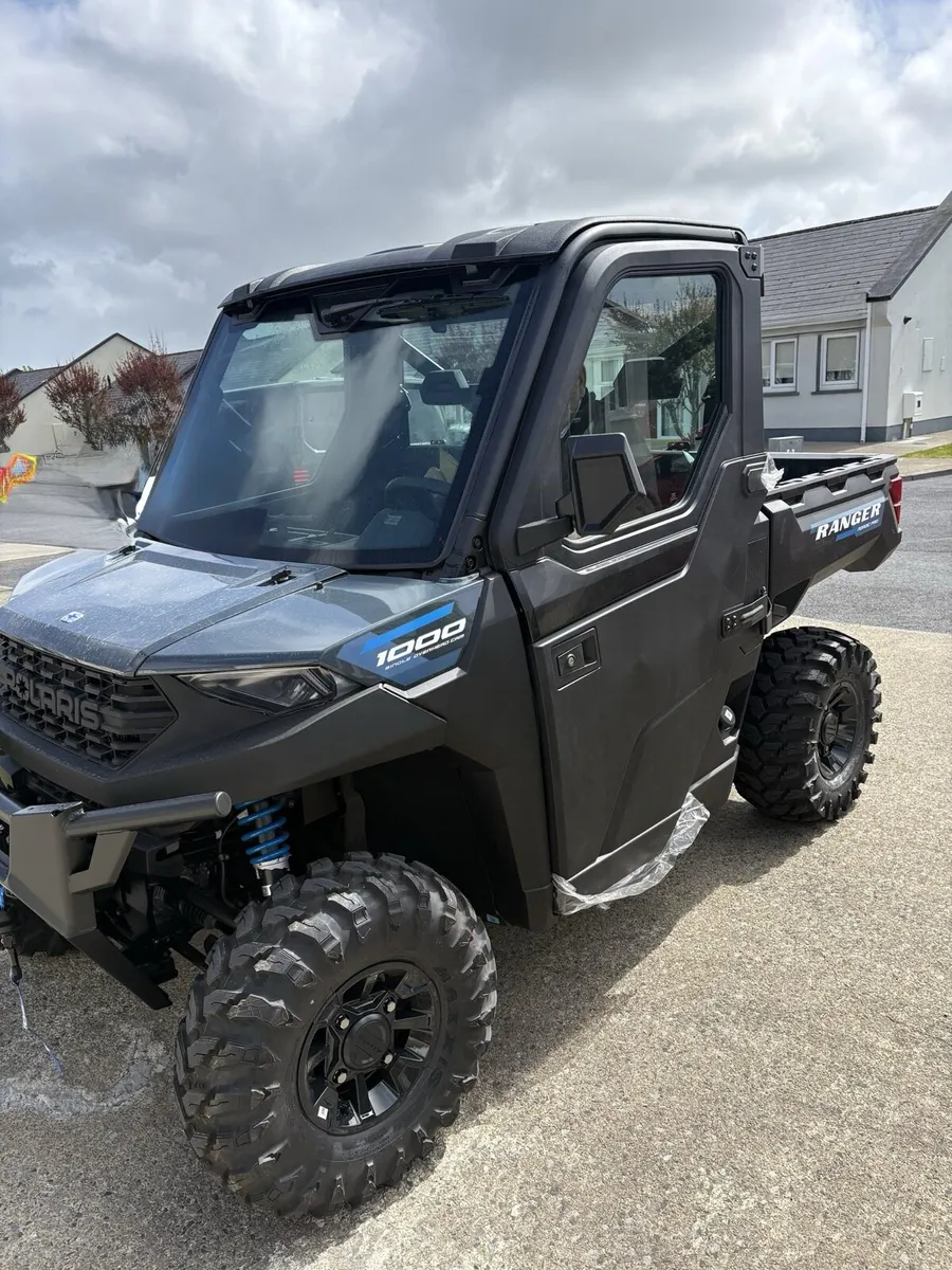 261 Polaris Ranger 1000 Nordic Pro Cab - Image 4